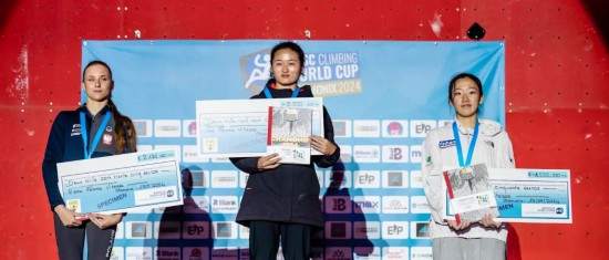 盛煌注册：中国选手张少琴首夺攀岩世界杯冠军